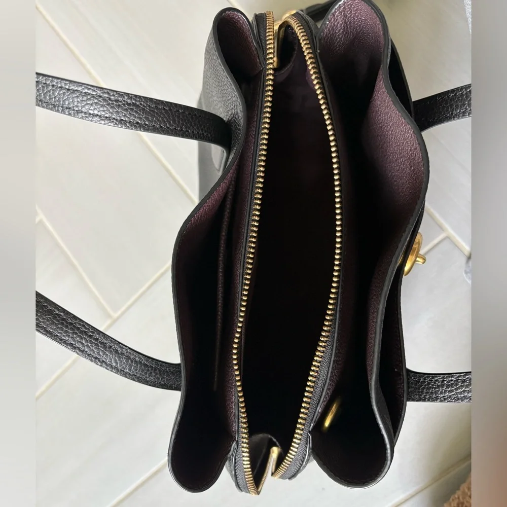 COACH Lora Carryall 30 Pebbled Black Leather Bag with Turlock, like new - Picture 8 of 11